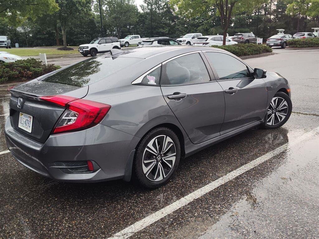 Used 2016 Modern Steel Metallic Honda EX-T image 4