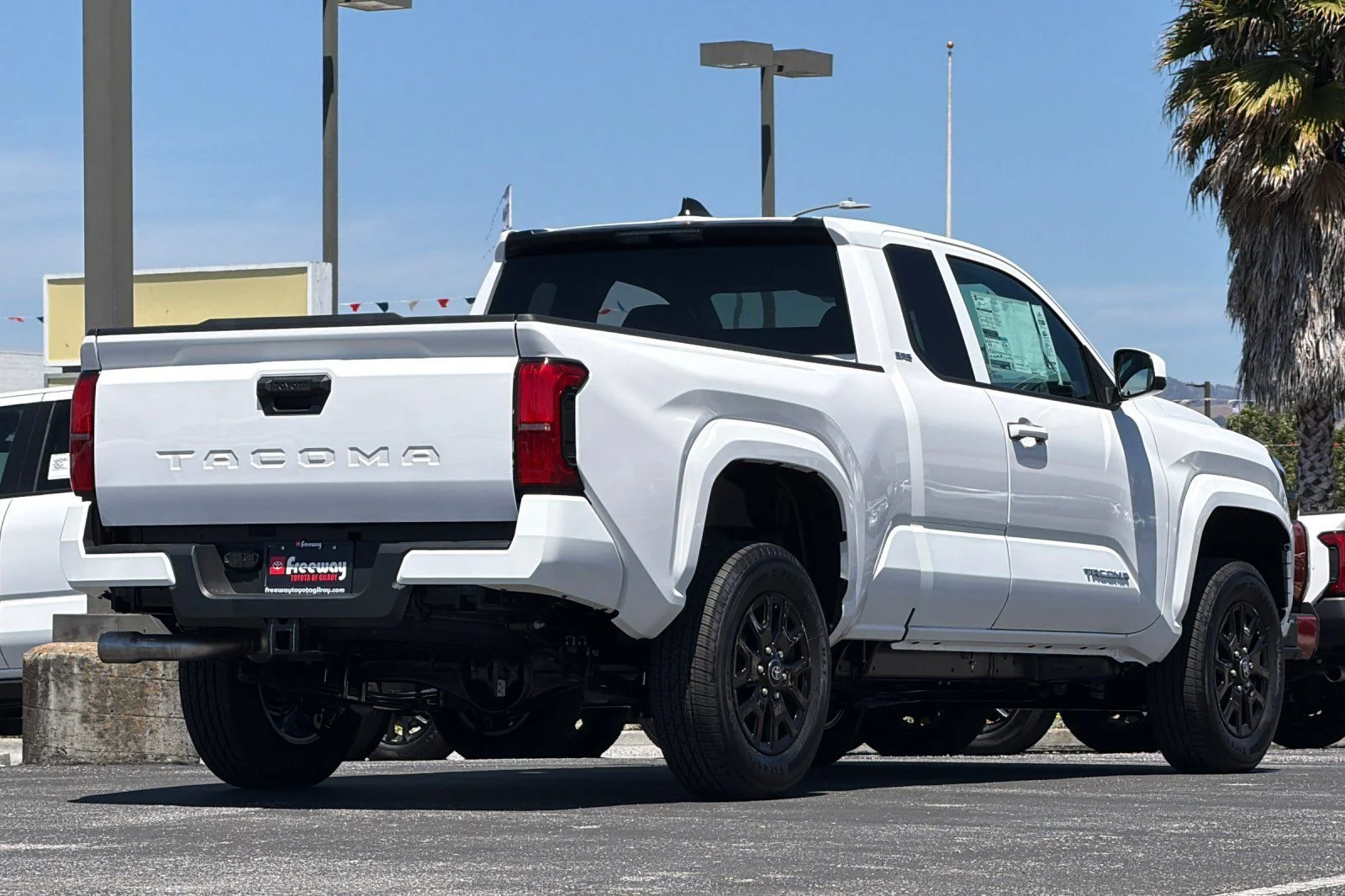 New 2026 Ice Cap Toyota SR5 image 4