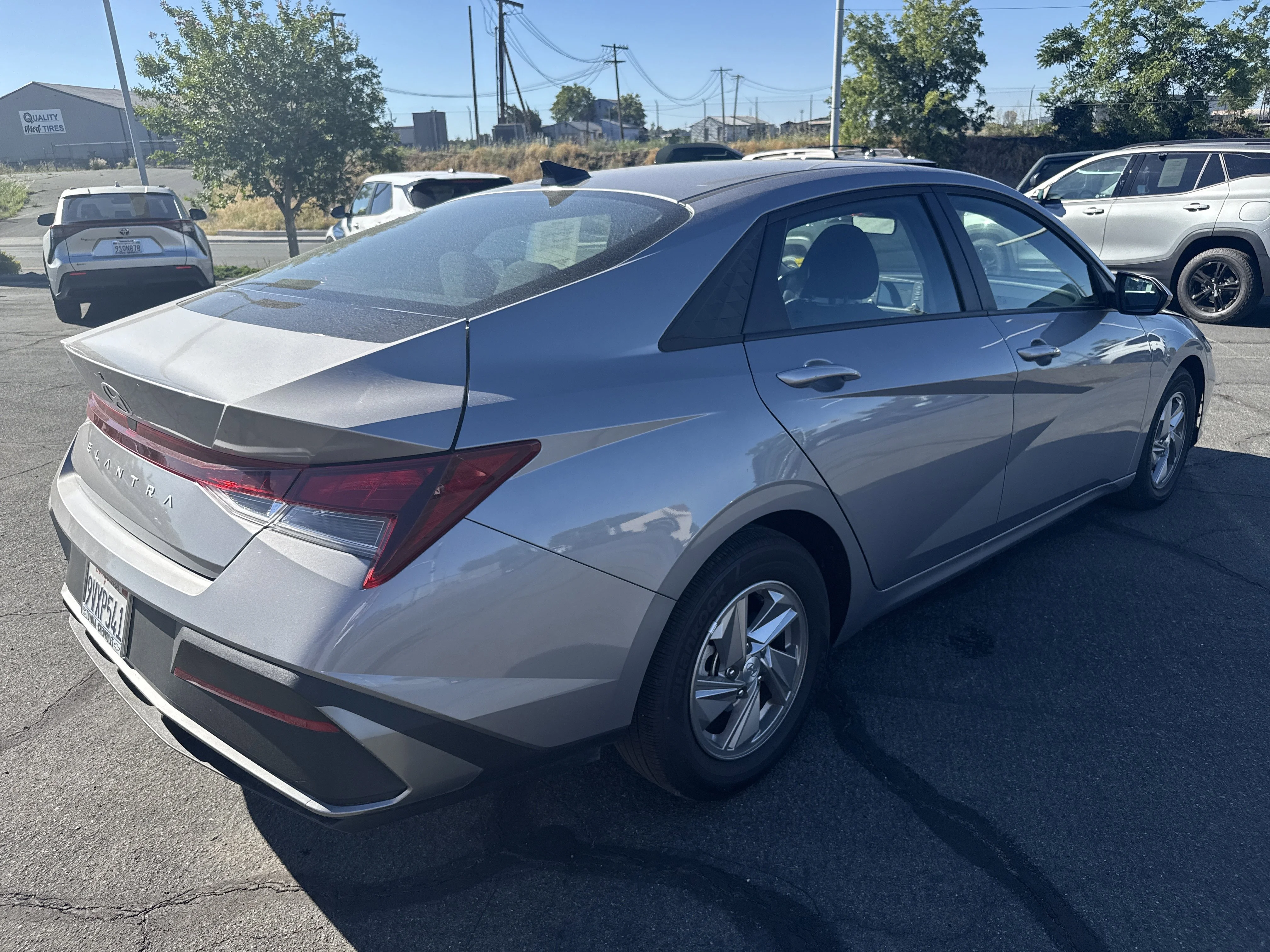 Used 2025 Fluid Metal Hyundai SE image 5