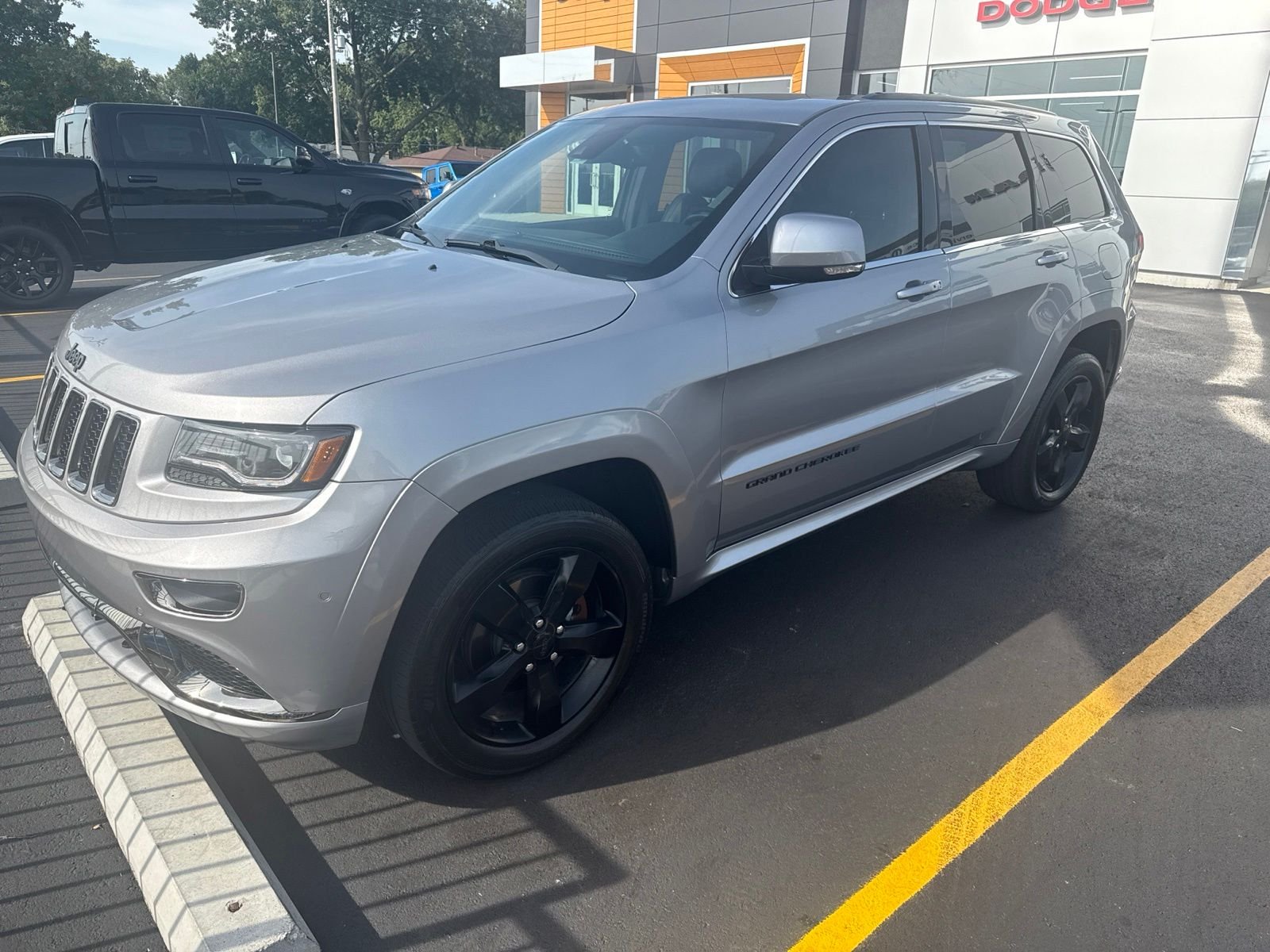 Used 2015 Silver Jeep Overland image 2