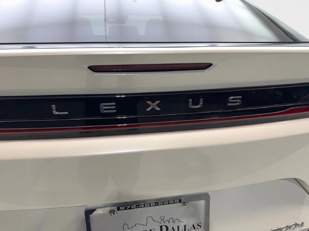 Used 2024 White Lexus 300e Premium image 22