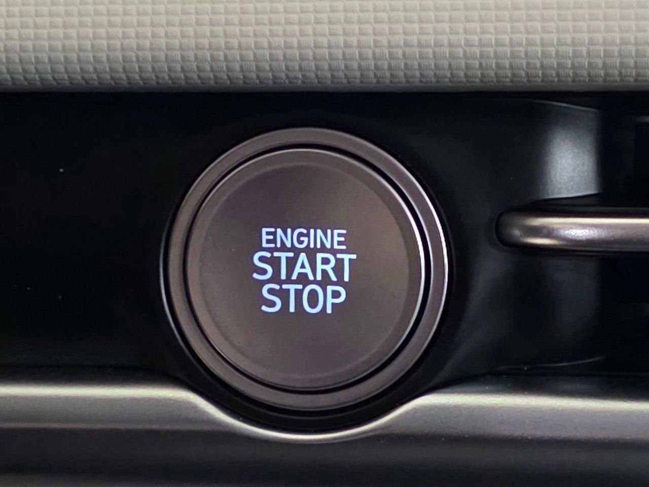 New 2026 Ecotronic Gray Hyundai SEL Plus FWD image 30