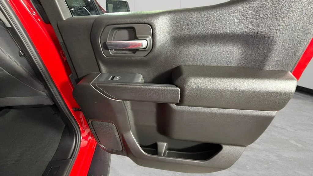 Used 2025 Red Hot Chevrolet Custom image 33