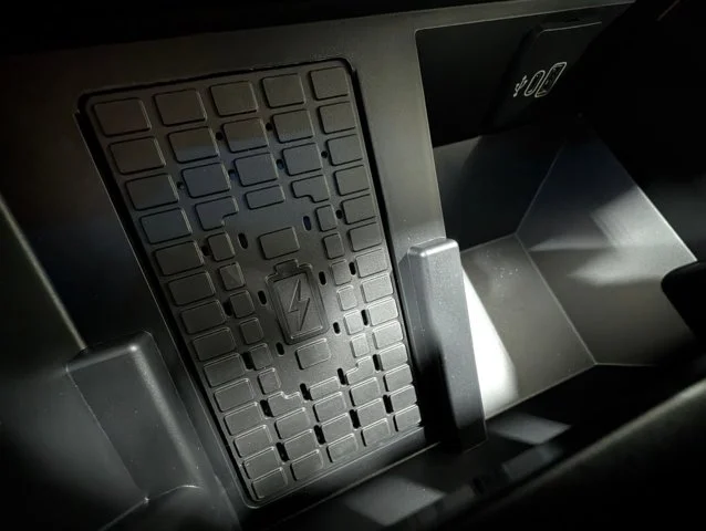 New 2026 Glacier Gray Metallic Tri-Coat Ford F-250® Lariat® image 51