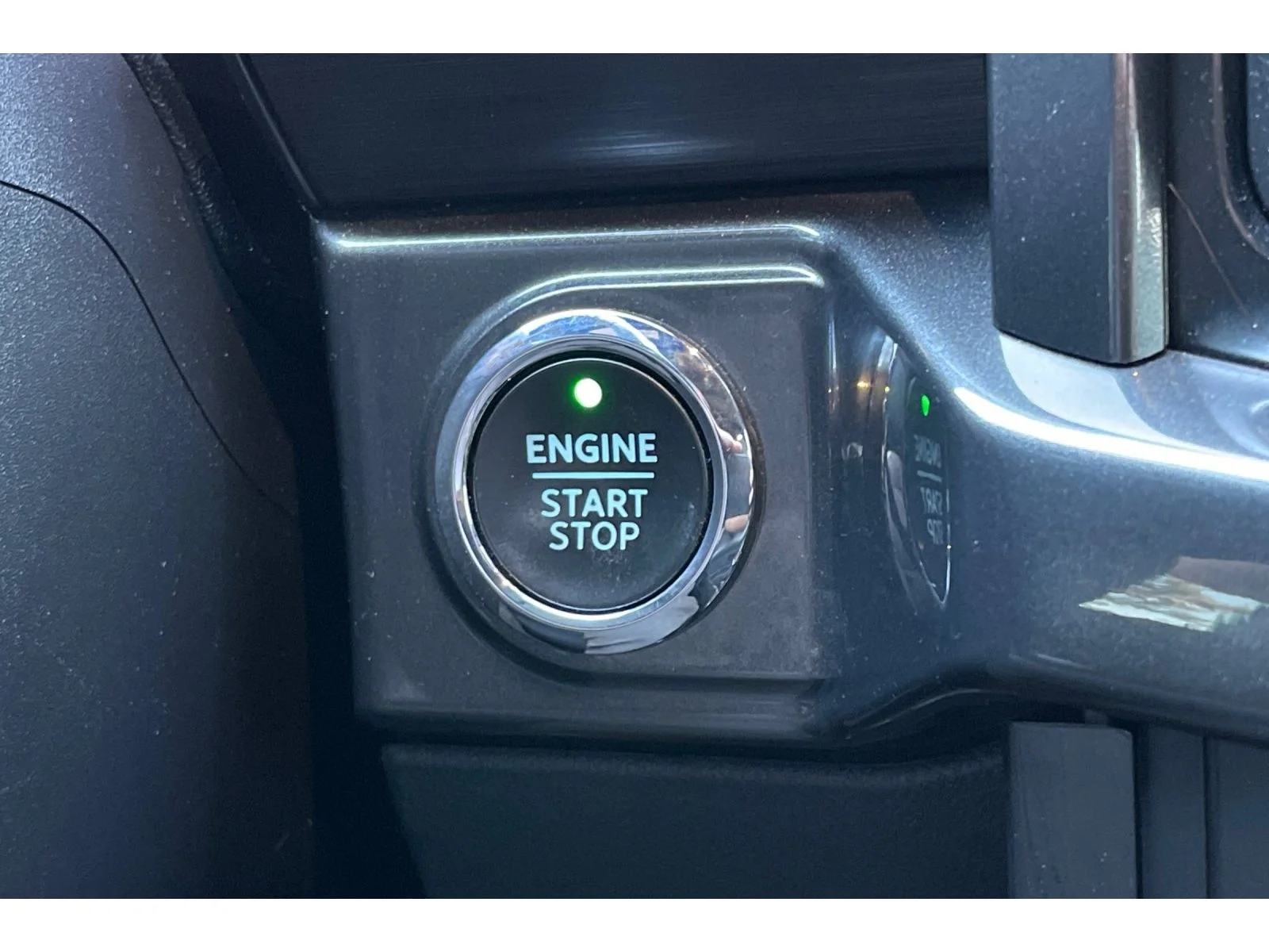 Used 2021 Space White Metallic Ford XLT image 33