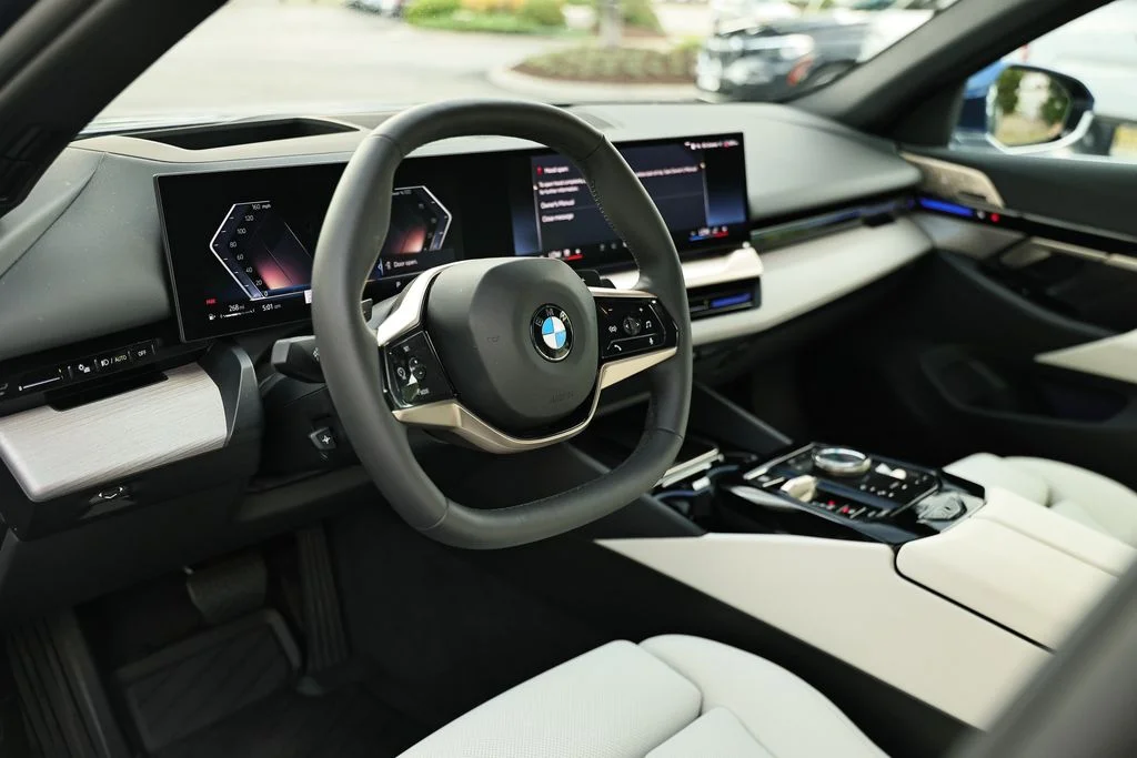 Used 2026 Phytonic Blue Metallic BMW 530i image 19