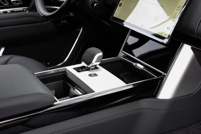 New 2026 Charente Grey Land Rover SE image 27