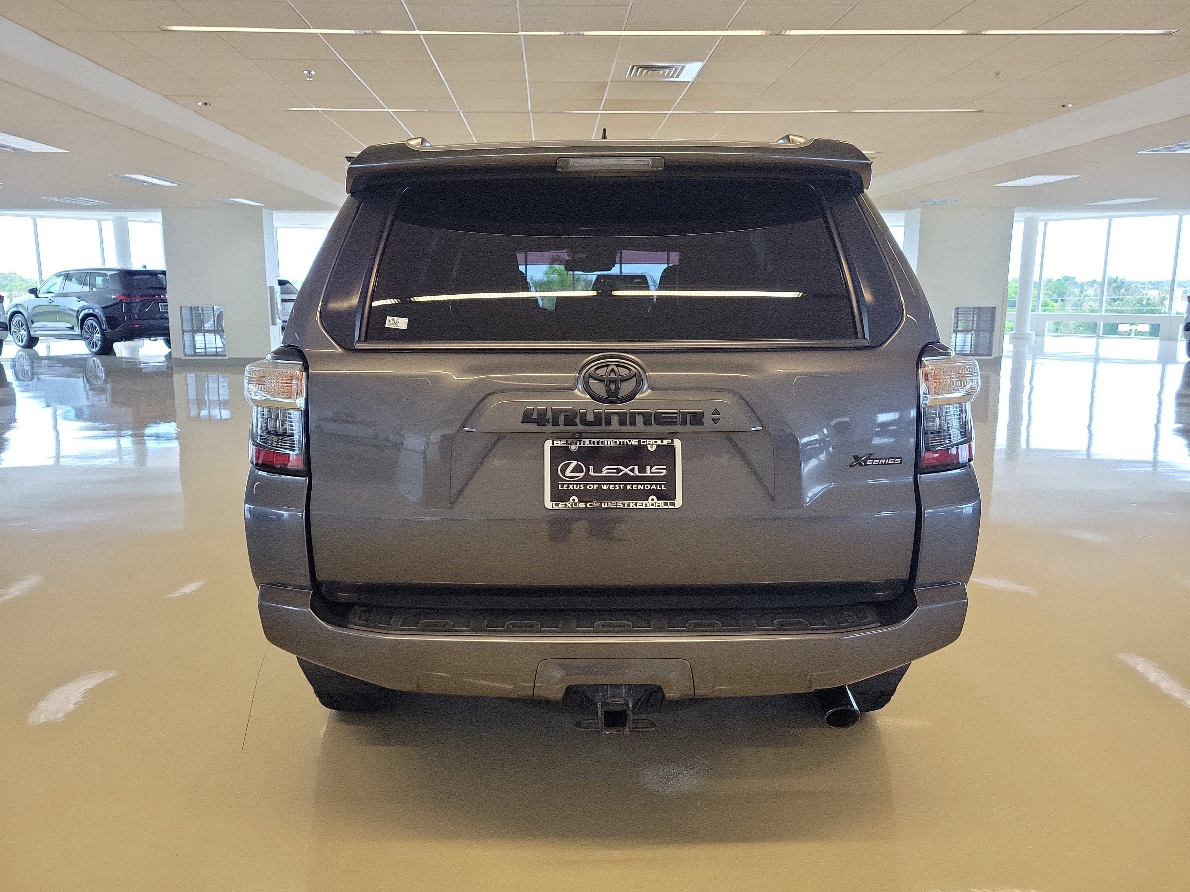 Used 2021 Magnetic Gray Metallic Toyota SR5 Premium image 7