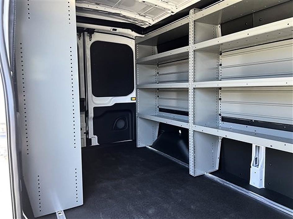 New 2024 Oxford White Ford Cargo Van image 21