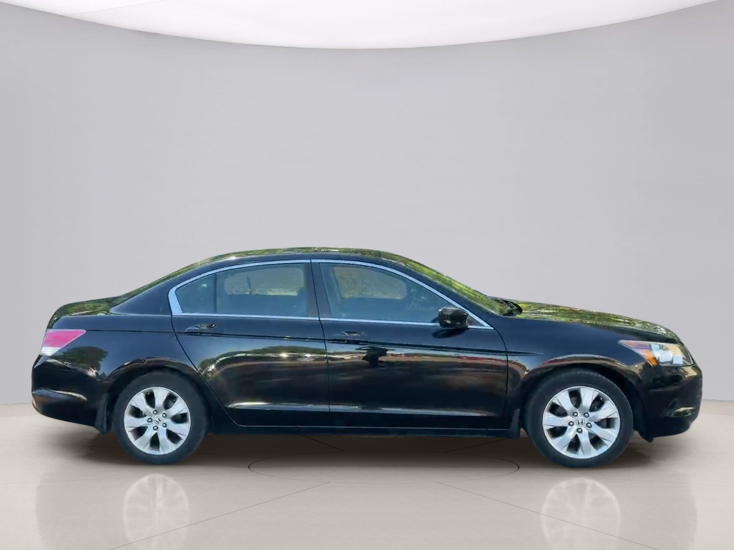 Used 2009 Black Honda EX-L image 4
