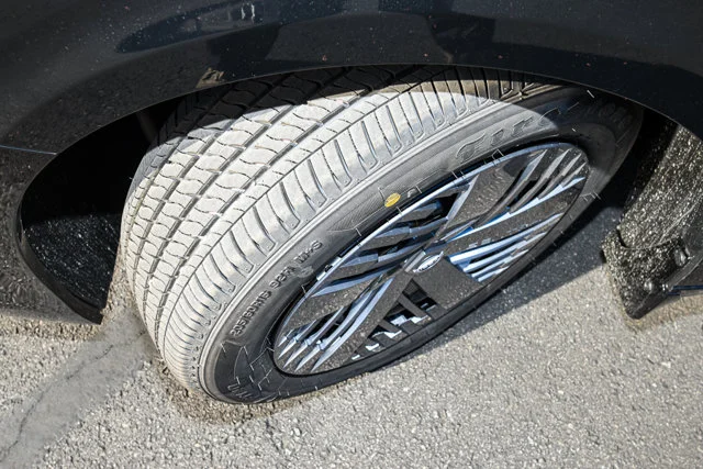 New 2027 Black Nissan SV image 11
