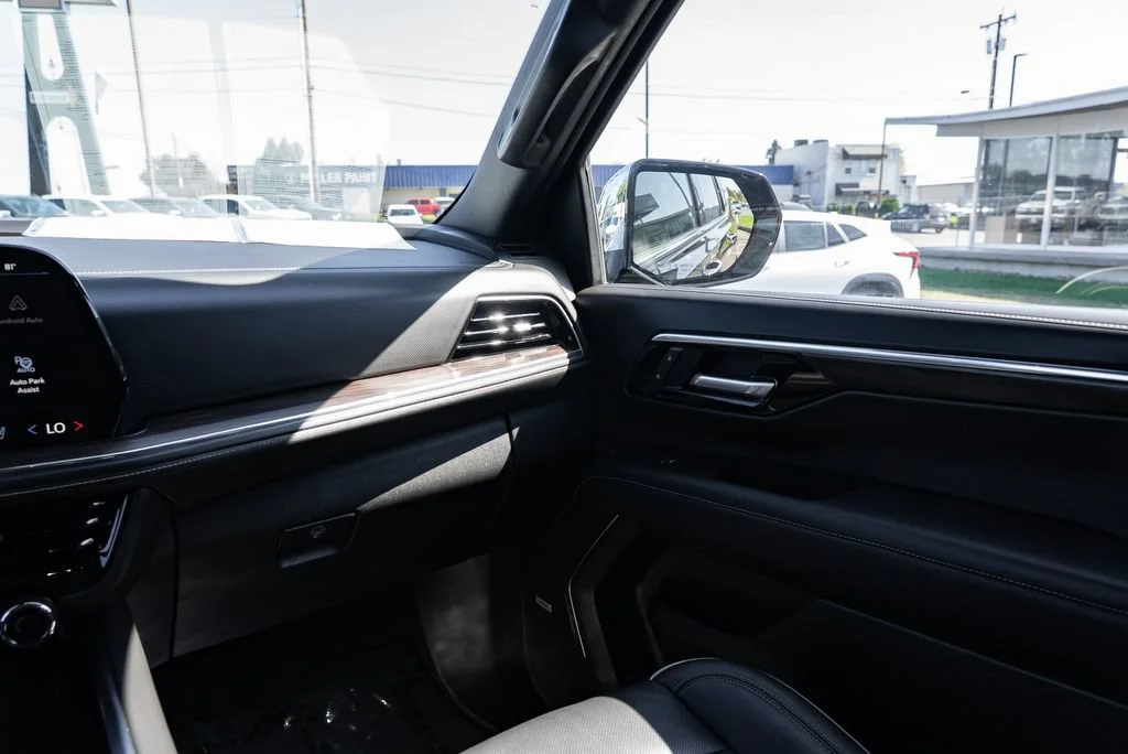 Used 2025 Black Chevrolet Premier image 12