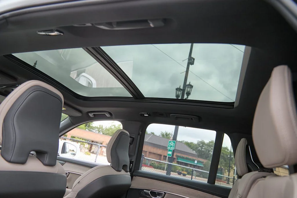 2026 Volvo XC90 Plus - Photo 24
