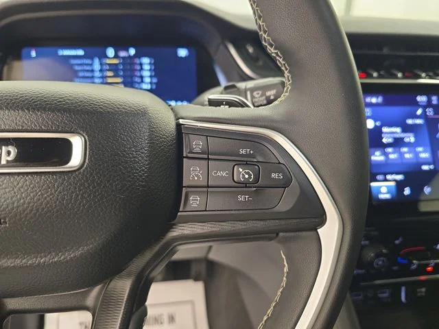 Used 2024 Diamond Black Jeep Altitude X image 33