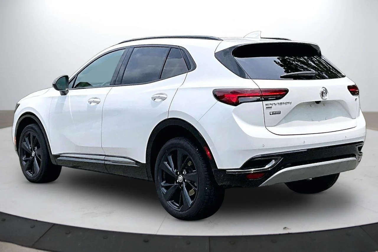 Used 2023 White Buick Essence image 7