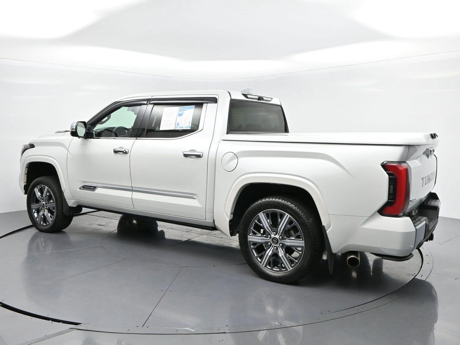 Used 2023 White Toyota Capstone Hybrid image 5