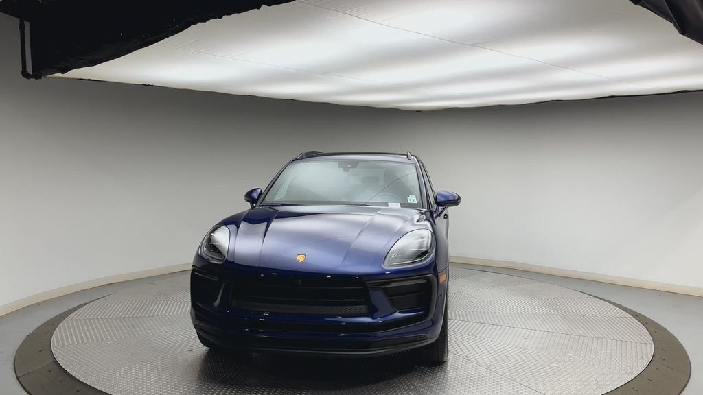 Used 2022 Gentian Blue Metallic Porsche  image 7