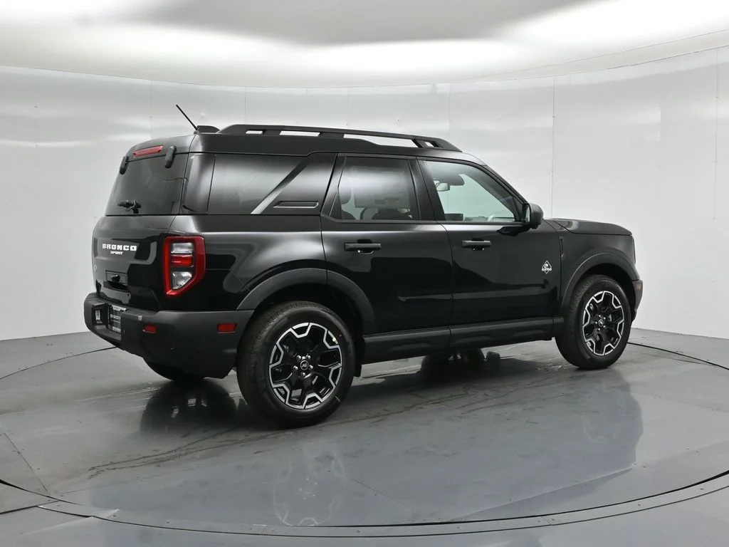 New 2026 Shadow Black Ford Outer Banks image 25