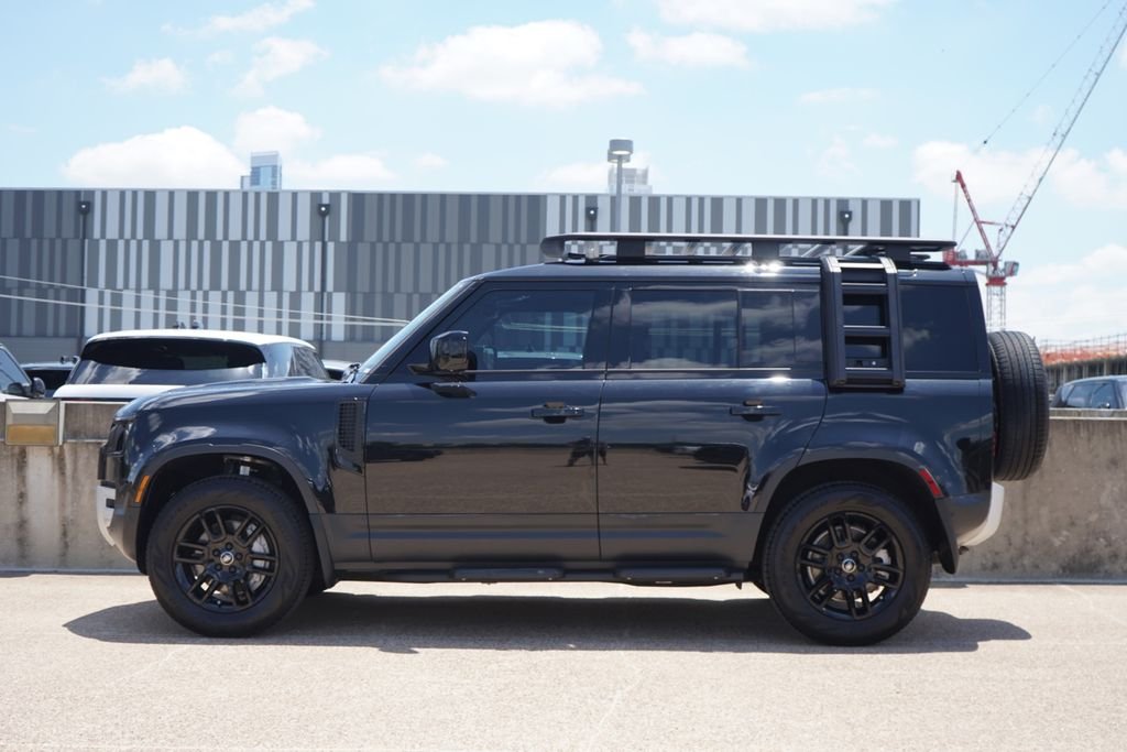 Used 2025 Black Land Rover S image 6
