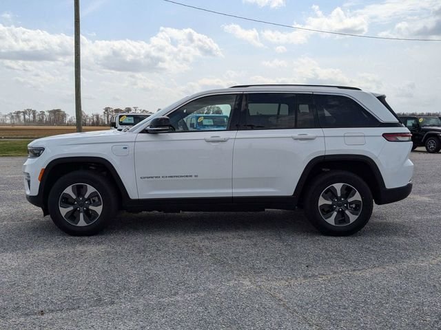 New 2022 Bright White Clearcoat Jeep 4xe image 8