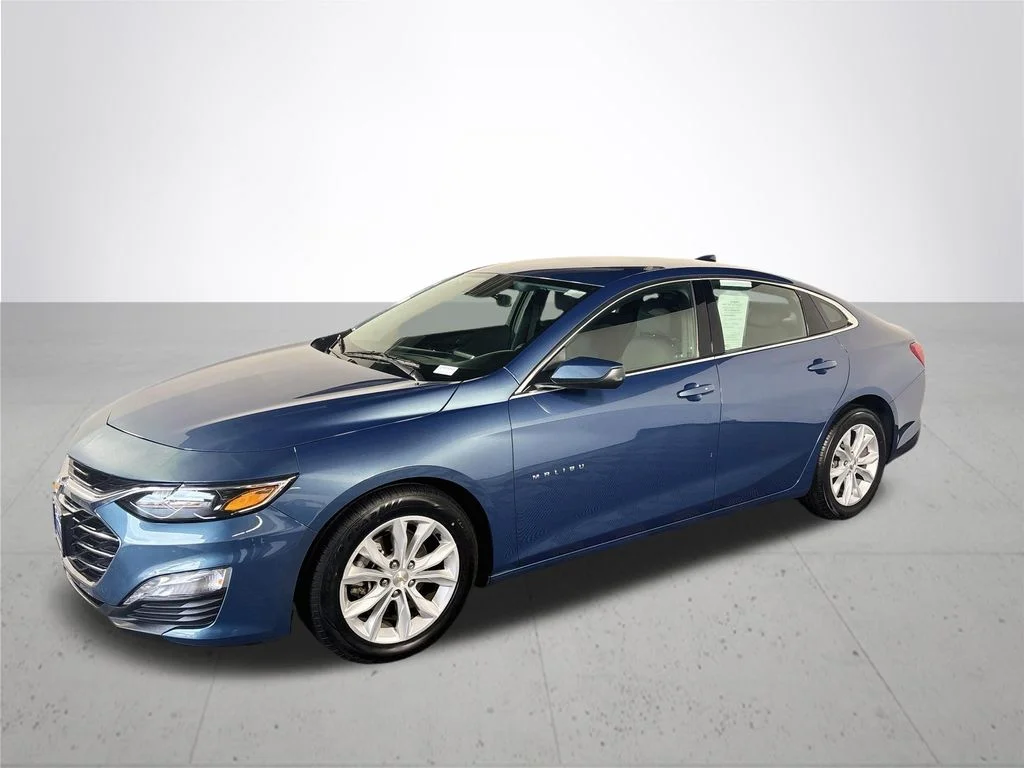 Used 2025 Blue Chevrolet LT image 2
