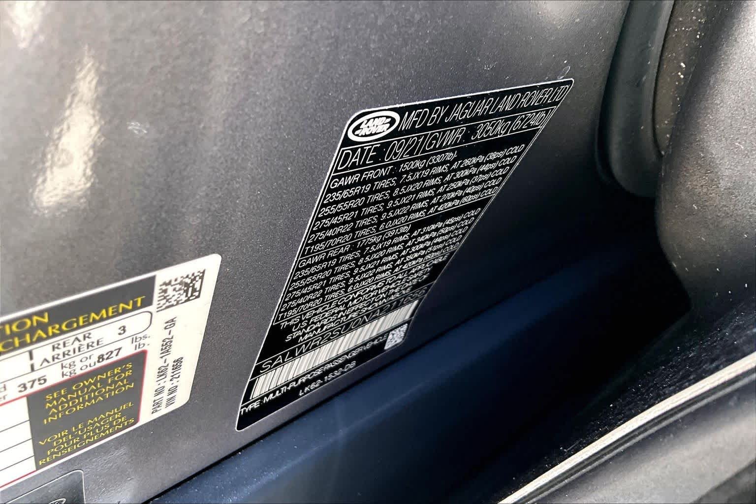 Used 2022 Ethereal Frost Silver Land Rover HSE Silver Edition image 35
