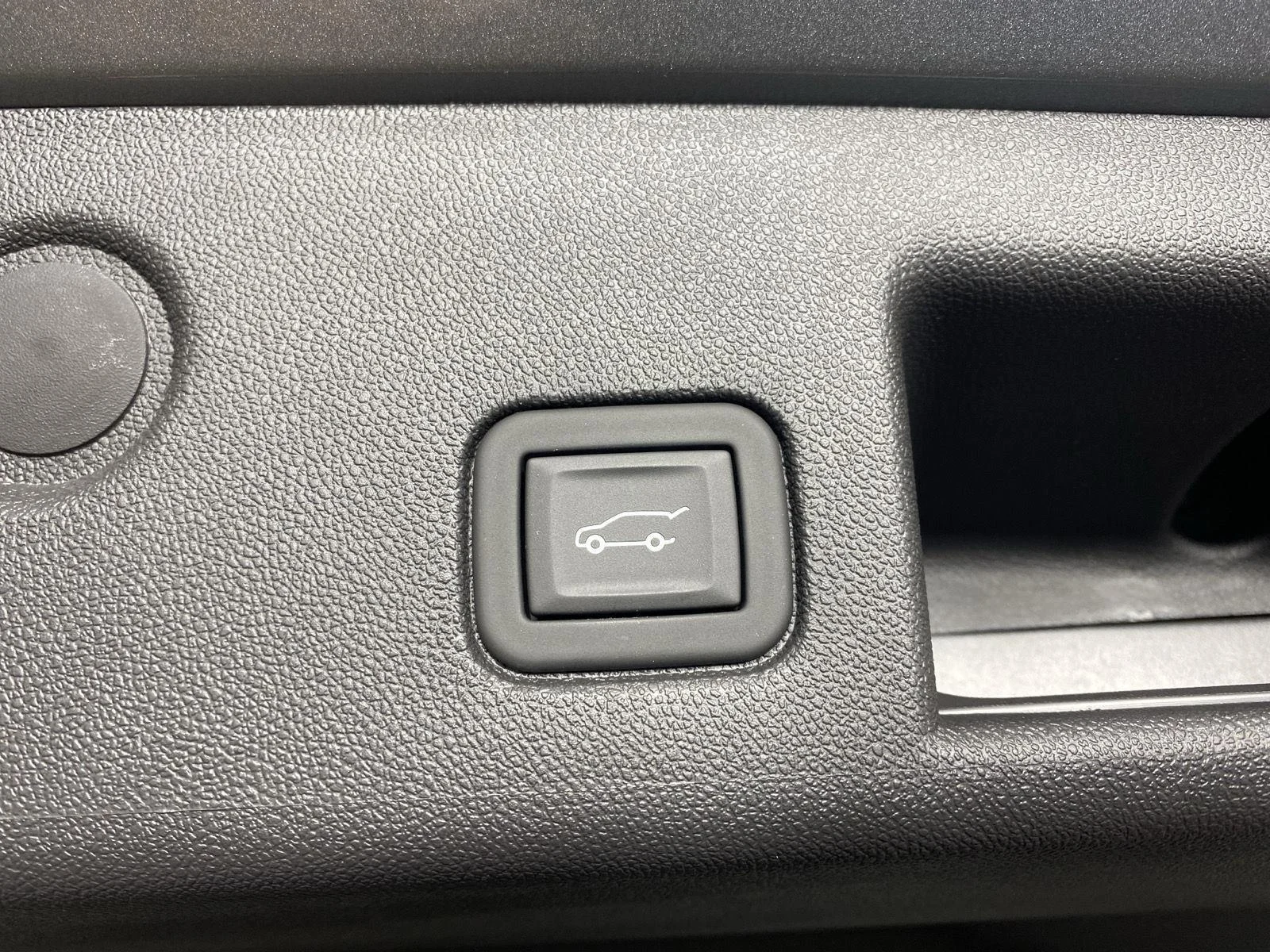 Used 2023 Sterling Gray Metallic Chevrolet RS image 26
