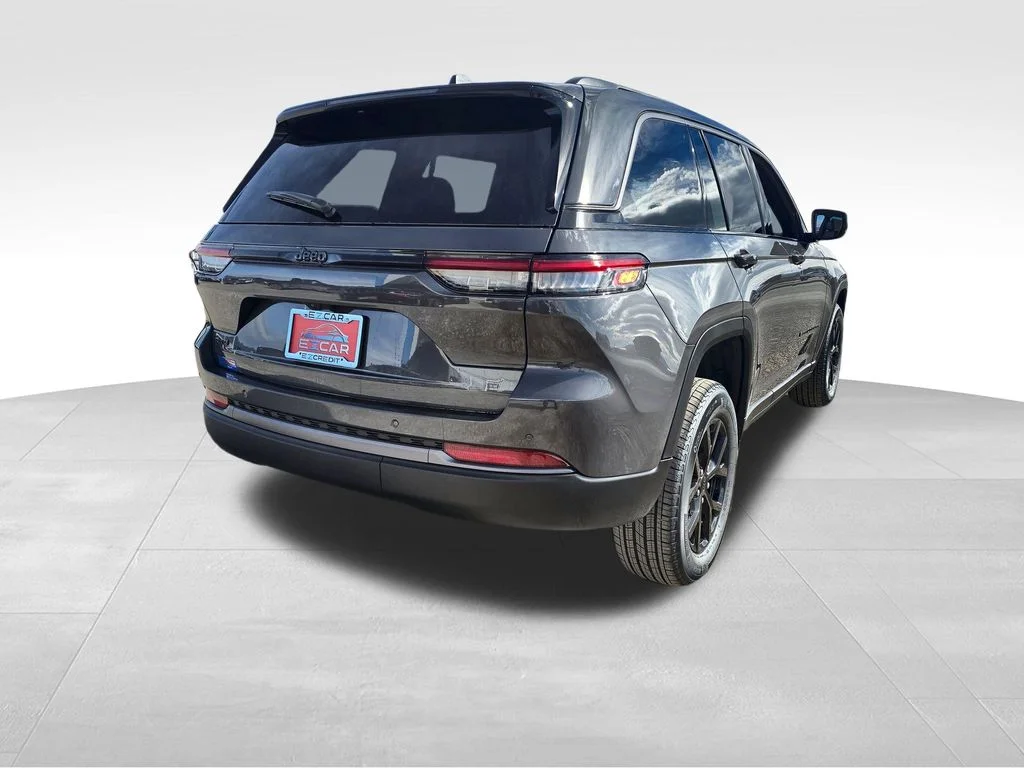 New 2026 Gray Jeep Altitude image 7