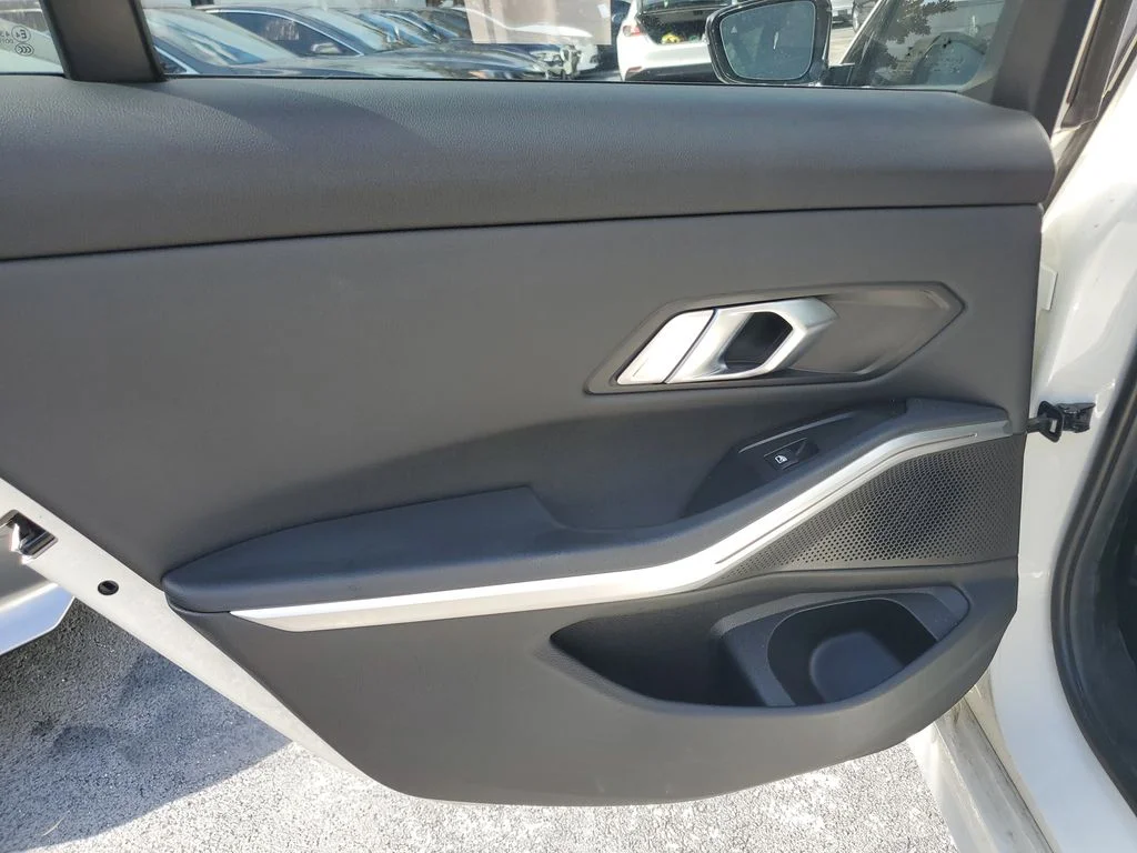 Used 2020 White BMW M340i image 7