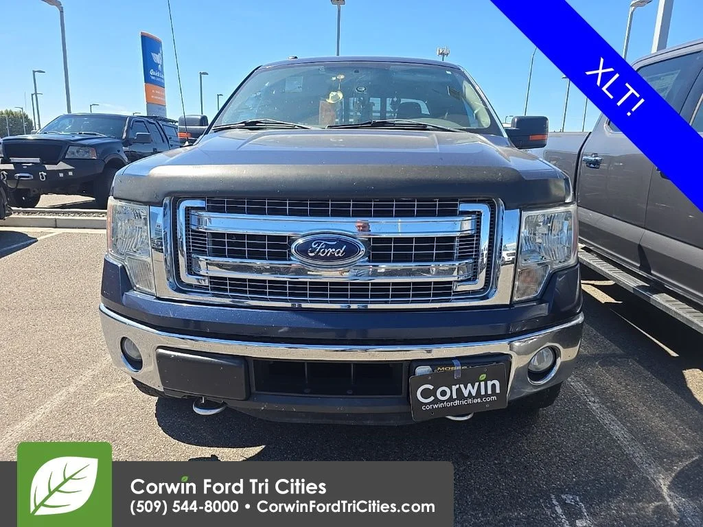 Used 2014 Blue Ford XLT image 2