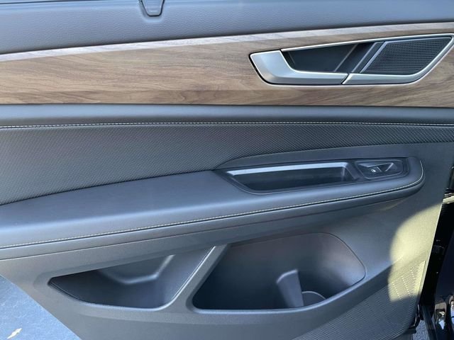 2026 Volkswagen Atlas SE w/Tech - Photo 10