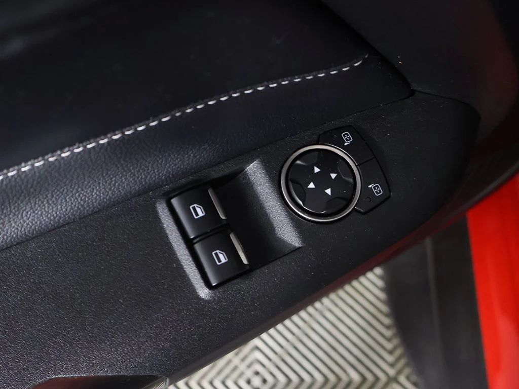 Used 2021 Race Red Ford Shelby GT500 image 30