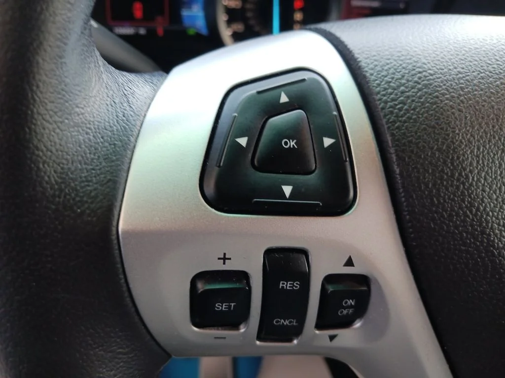 Used 2015 White Ford XLT image 33