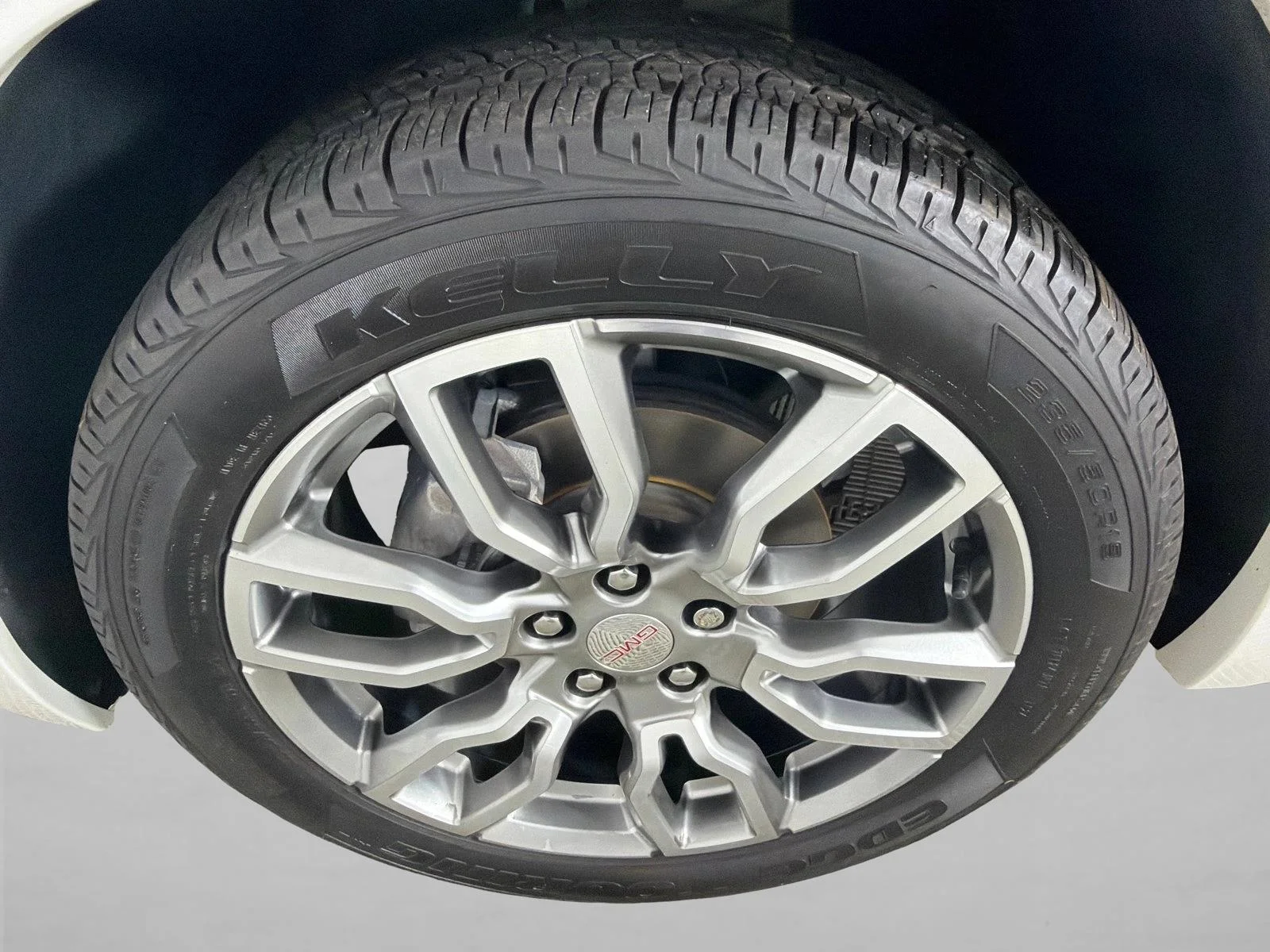 Used 2022 Black GMC Denali image 13