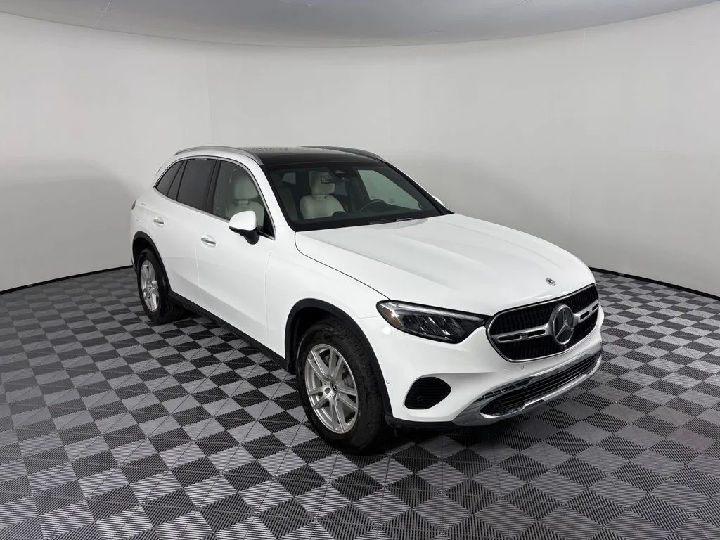 2025 Mercedes-Benz GLC