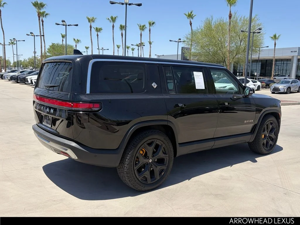 Used 2023  Rivian Adventure image 6