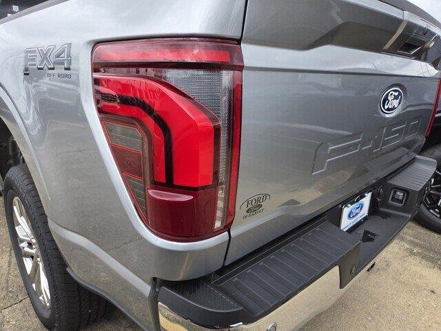 New 2026 Iconic Silver Metallic Ford Lariat® image 29