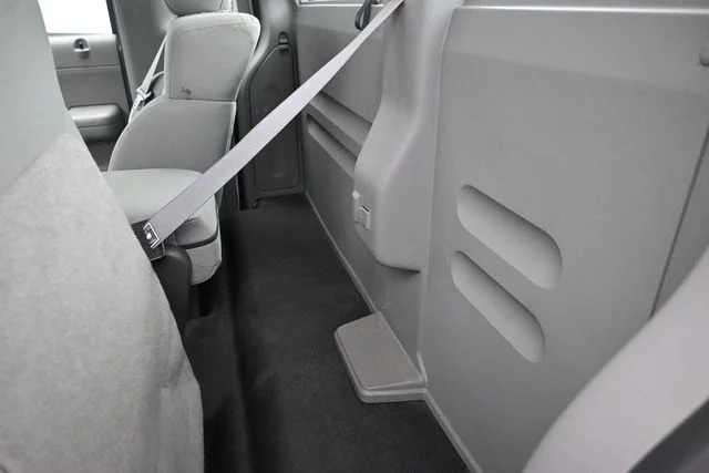 Used 2007 White Ford  image 17