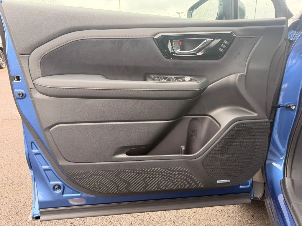 New 2026 DAYBREAK BLUE PEARL Subaru Touring image 56
