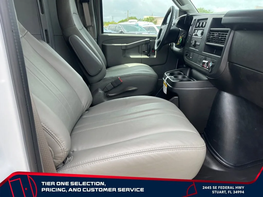 New 2026 Summit White GMC Work Van image 13