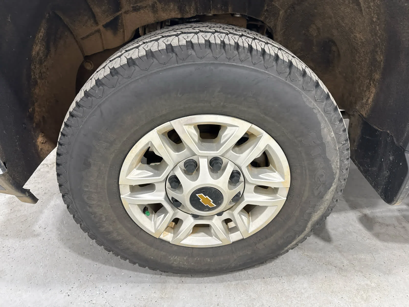 Used 2026 Summit White Chevrolet LT image 10