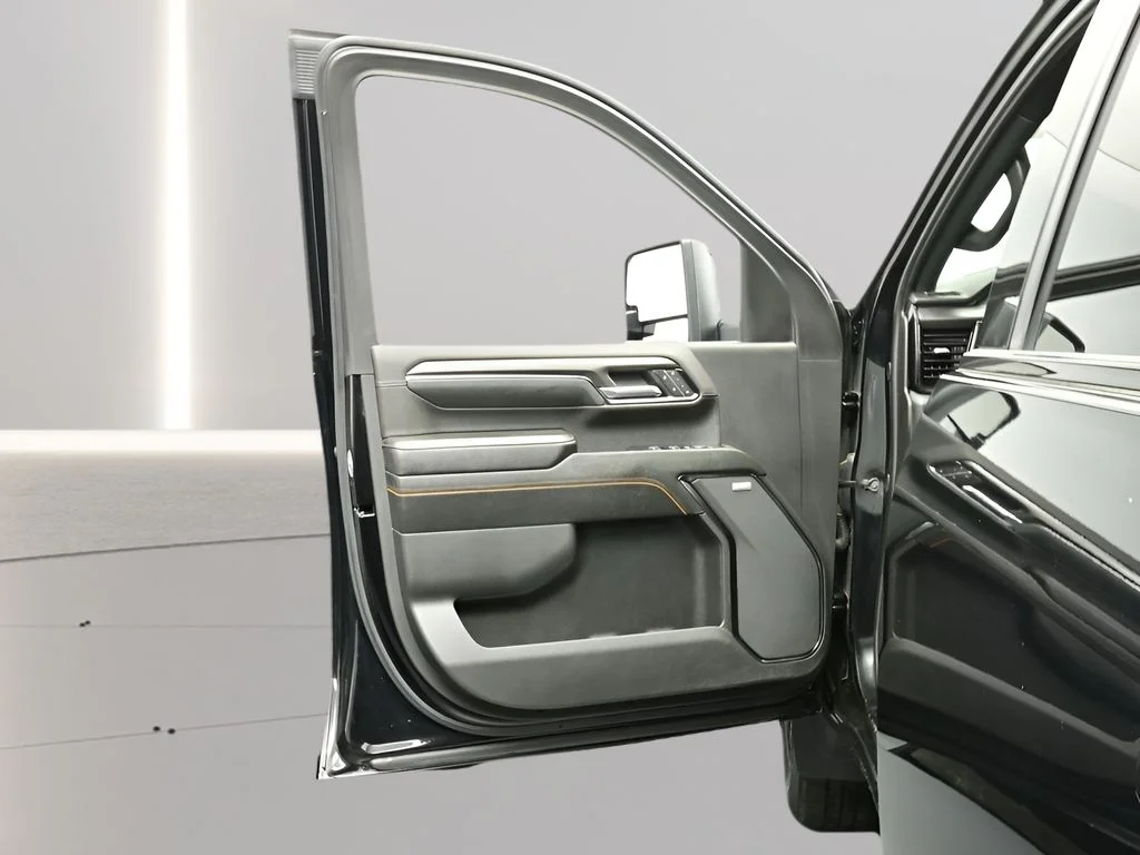 Used 2024 Onyx Black GMC AT4 image 17