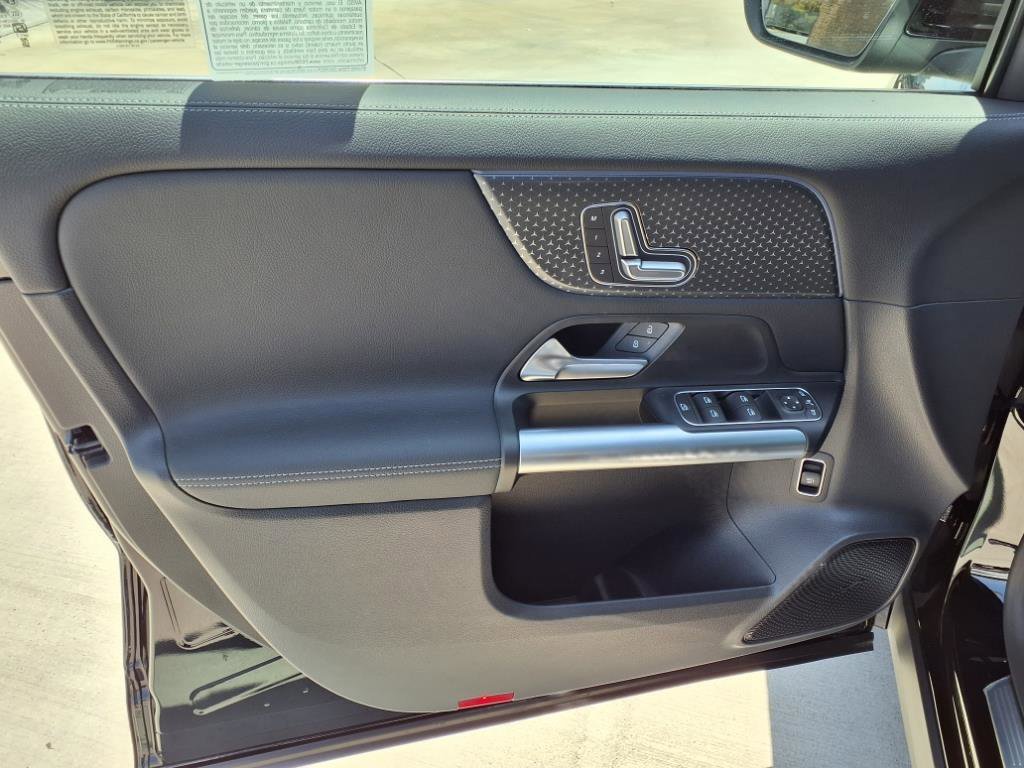 2025 Mercedes-Benz GLA GLA250 - Photo 12