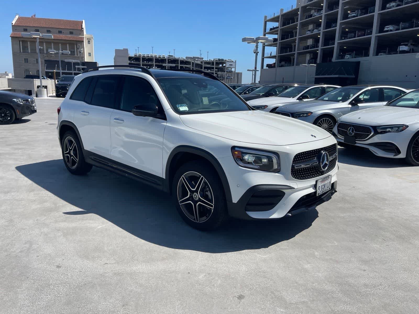 Used 2023 Polar White Mercedes-Benz GLB 250 image 2