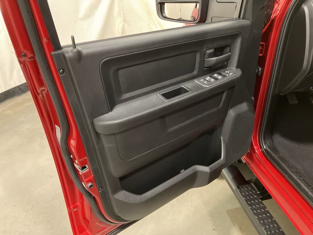 2025 RAM 2500 Tradesman - Photo 9