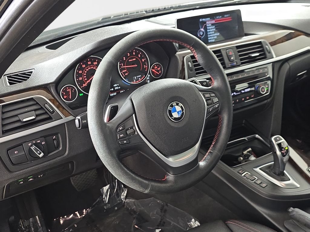 Used 2016 Black Sapphire Metallic BMW 340i xDrive image 18