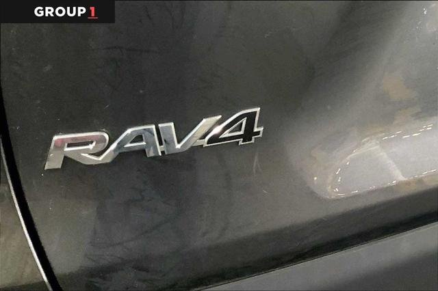 Certified Used 2021 MAGNETIC GRAY MET. Toyota  image 31