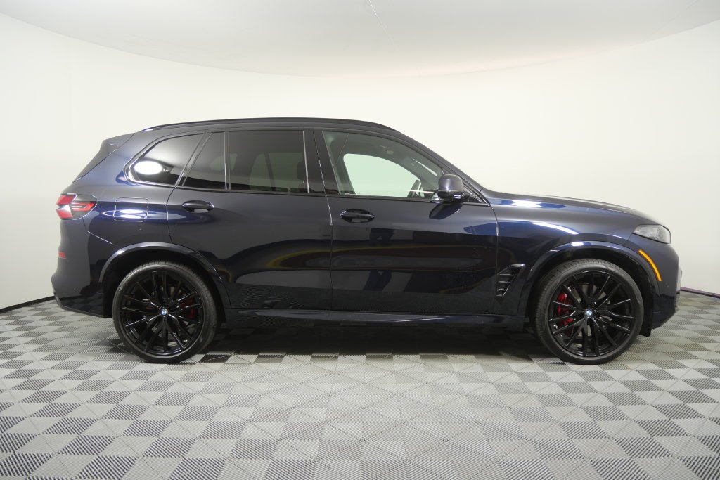 Certified Used 2026 Carbon Black Metallic BMW xDrive40i image 3