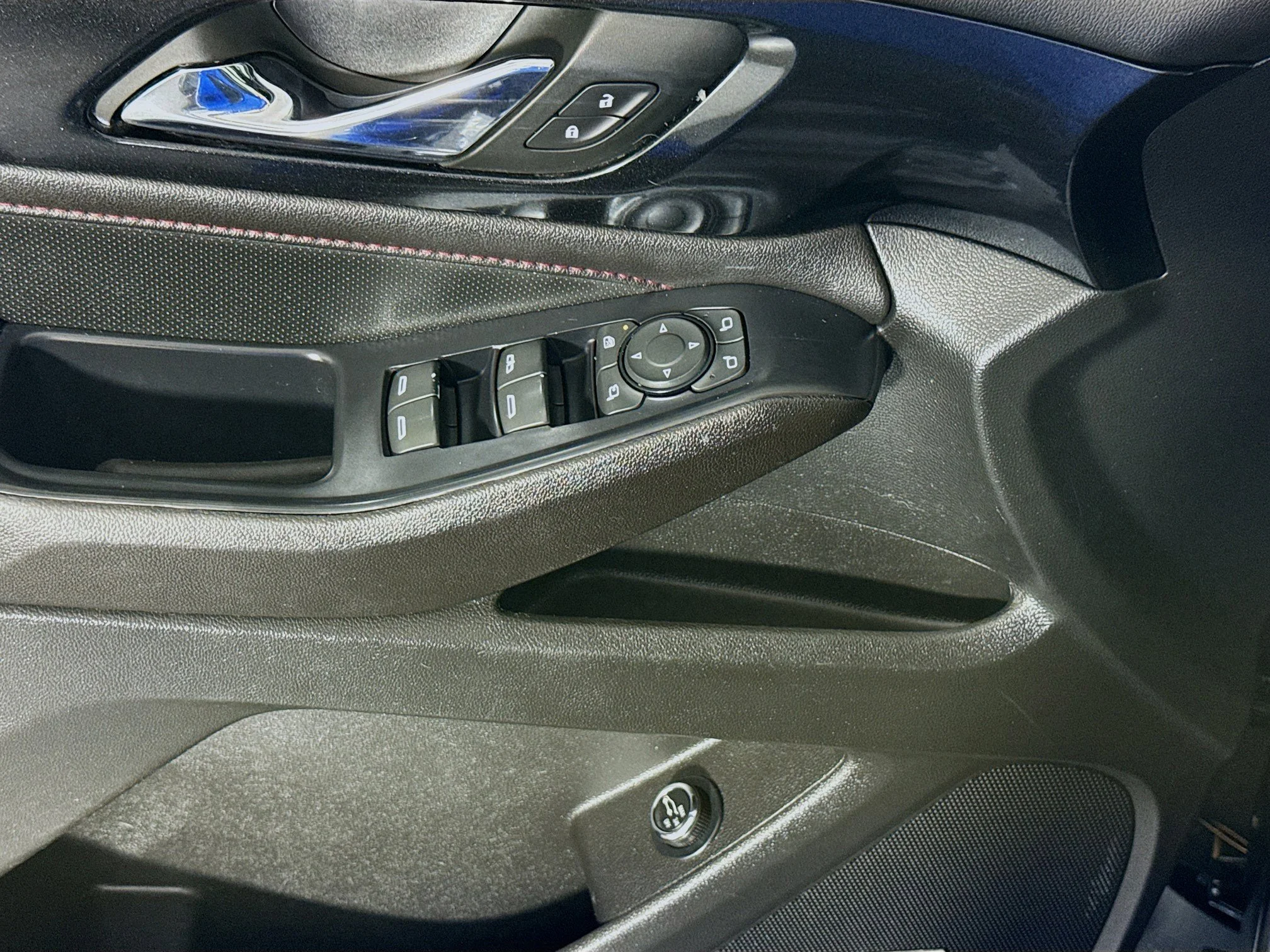 Used 2022 Mosaic Black Metallic Chevrolet RS image 20
