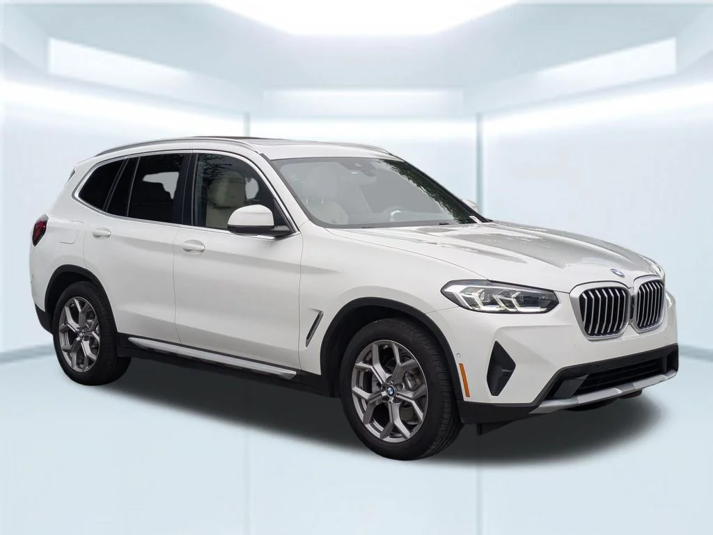 Used 2023 White BMW sDrive30i image 7